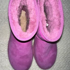Hot pink mini ll uggs